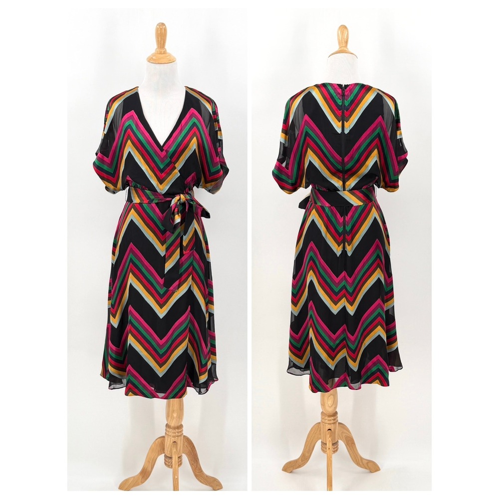 ALICE + OLIVIA Dress Women 2 Rainbow Chevron Silk Blend V-Neck Midi Belted Y2K